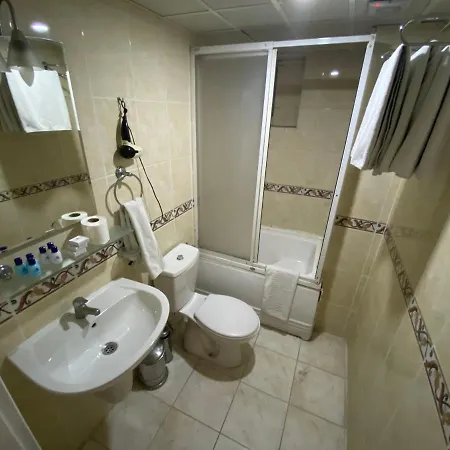 Martin City Hotel בורסה